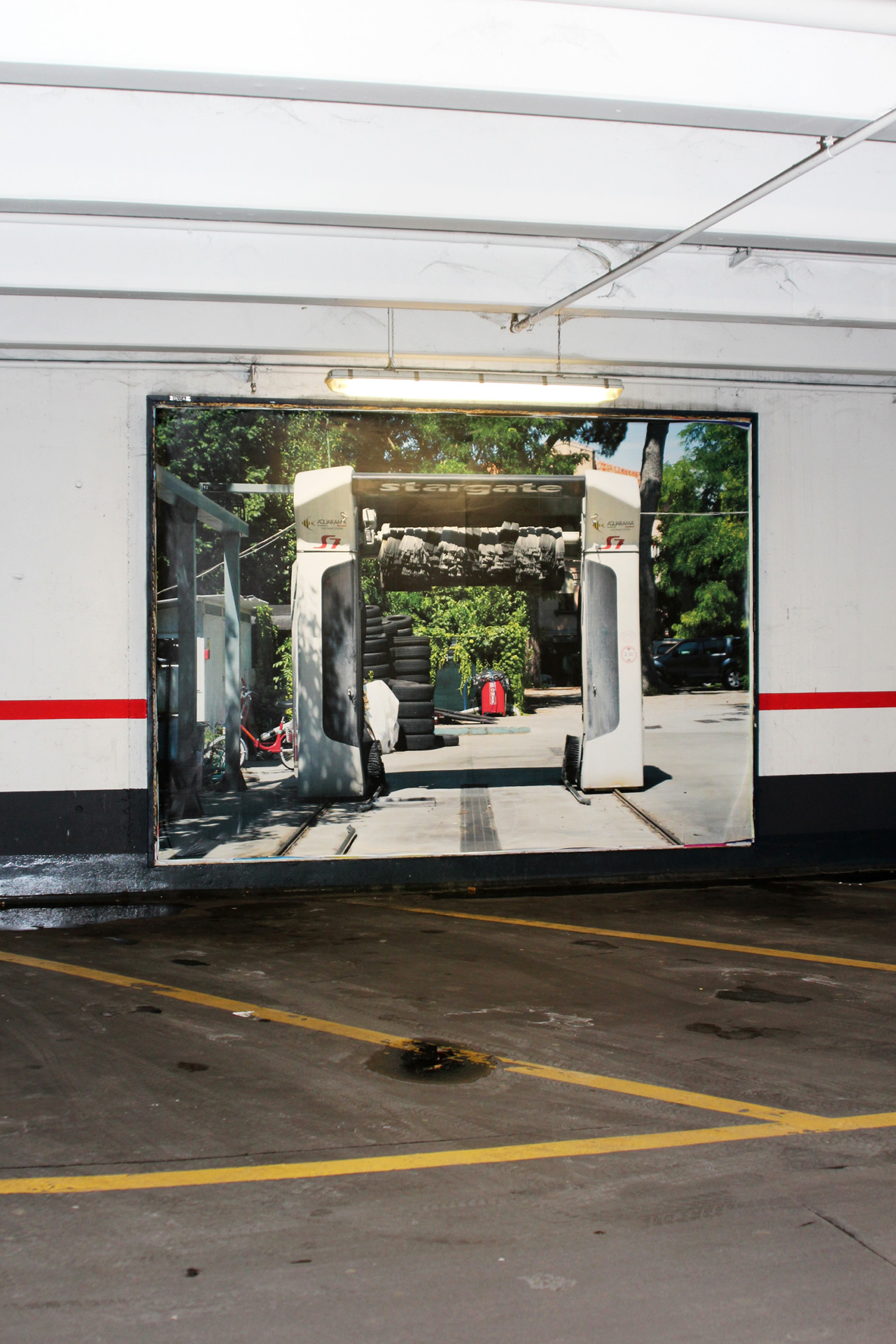 2 min ago - DUESSELDORF PHOTO PANELS BILLBOARDS