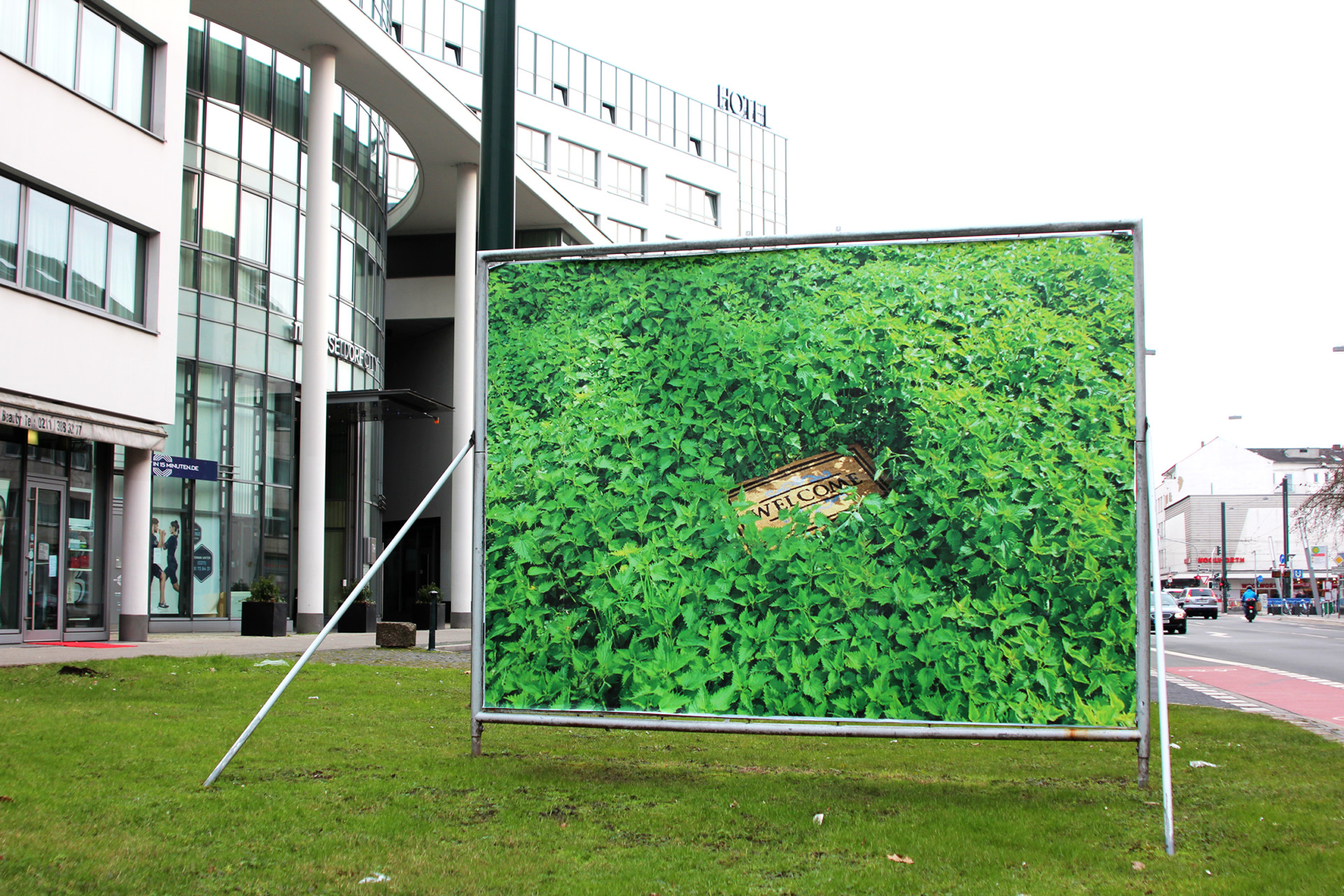 2 min ago - DUESSELDORF PHOTO PANELS BILLBOARDS