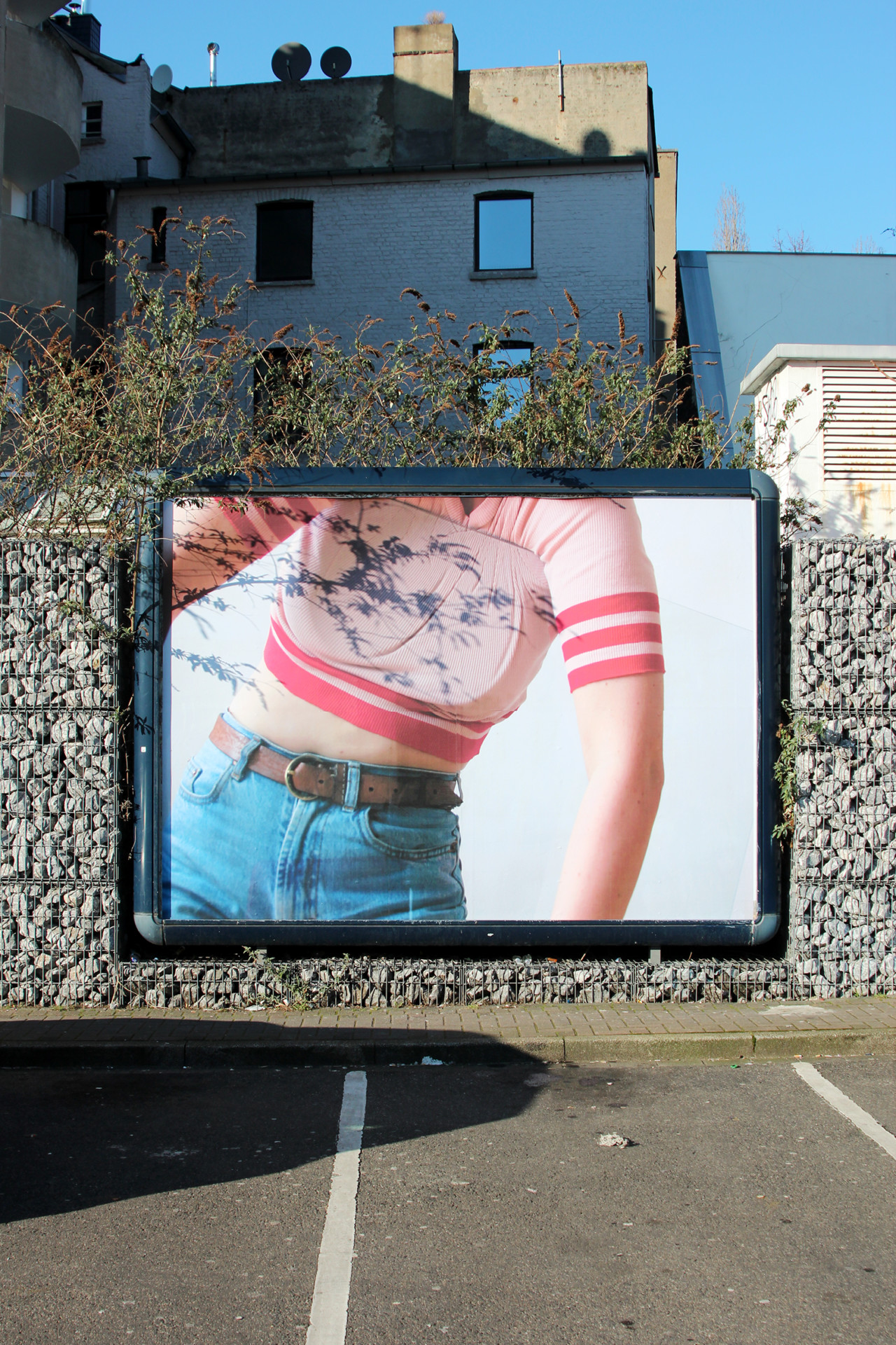 2 min ago - DUESSELDORF PHOTO PANELS BILLBOARDS