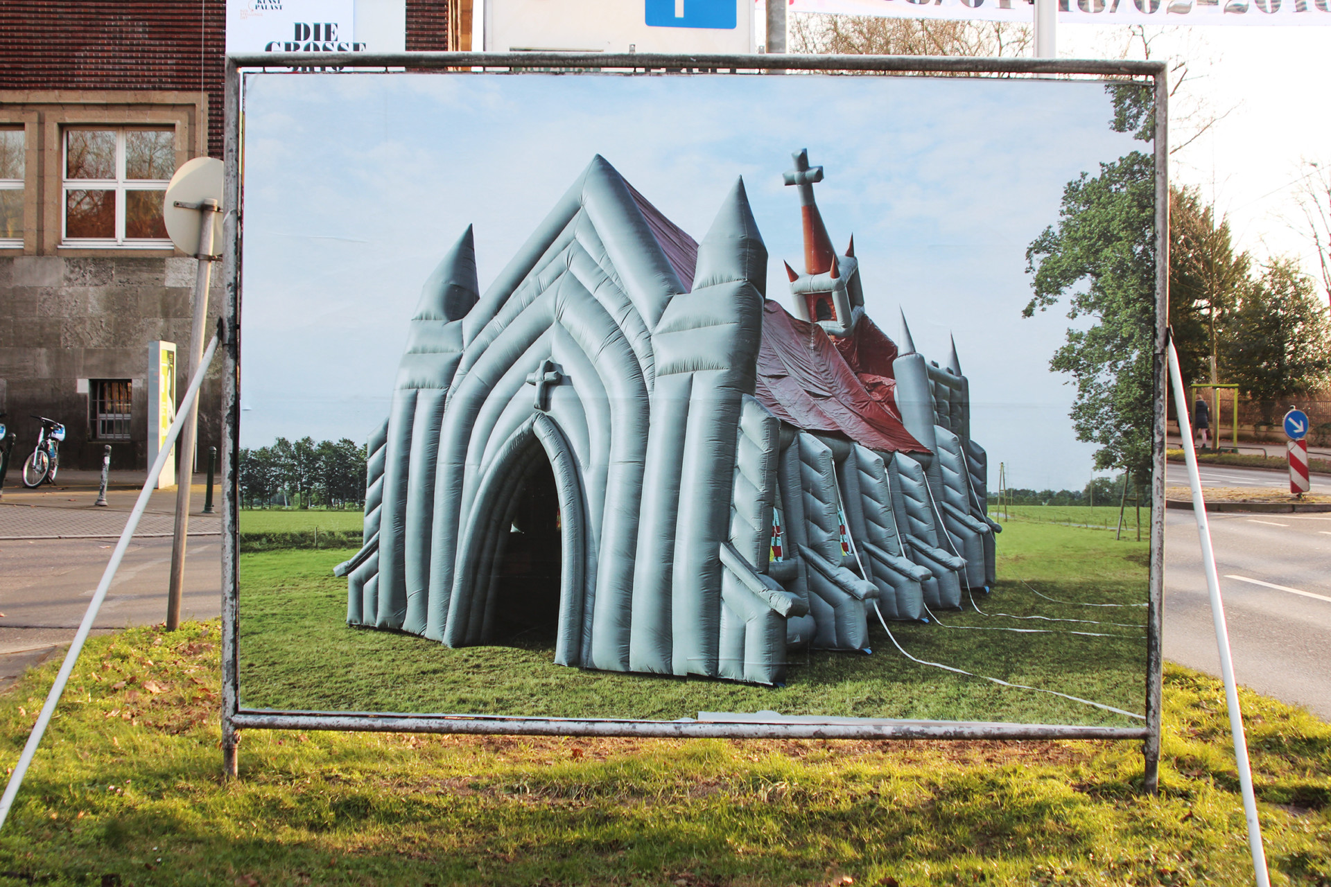 2 min ago - DUESSELDORF PHOTO PANELS BILLBOARDS